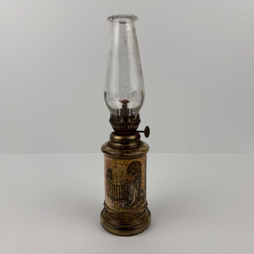 Vintage Oil Lamp Amber Glass Made in Hong Kong Jesus Knocking On The Door 1970s
